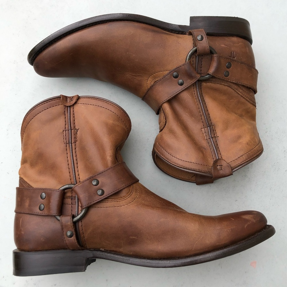Frye Women’s  Dark Brown Wyatt Harness Leather Bootie size 9 1/2